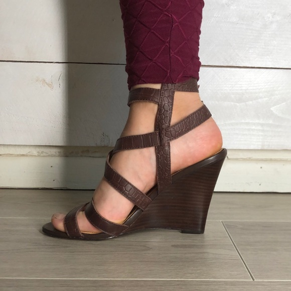 Cynthia Rowley Brown Downtown Wedge Sandals - Picture 3 of 7